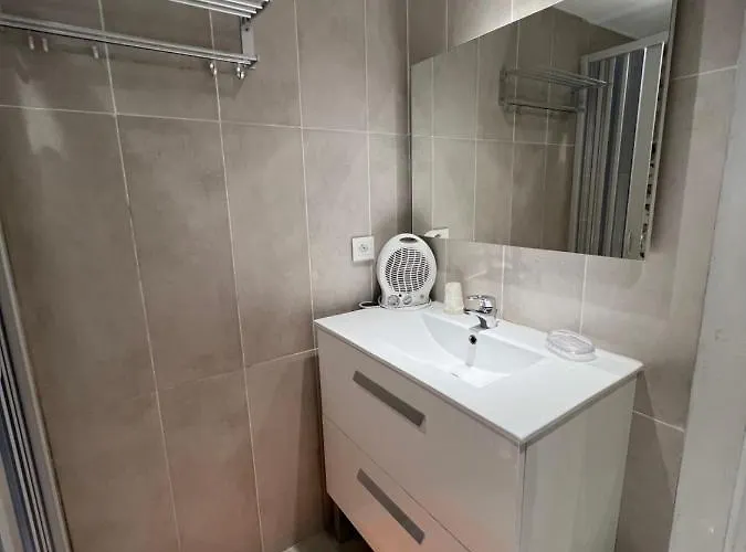 Et Tables D'hotes Zelia & Jacques Berquez 3*