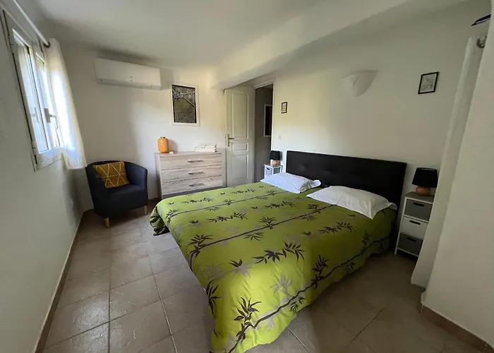 Et Tables D'hotes Zelia & Jacques Berquez בית הארחה