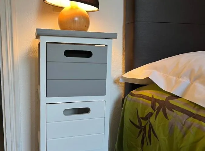 Et Tables D'hotes Zelia & Jacques Berquez 3*